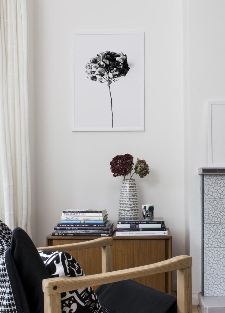 One Must Dash One Must Dash - Honey Honey - 50x70 cm Poster